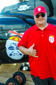 Kamekona (Taylor Wily) with his helicopter.